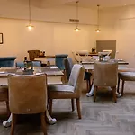 Hotel Cocoon